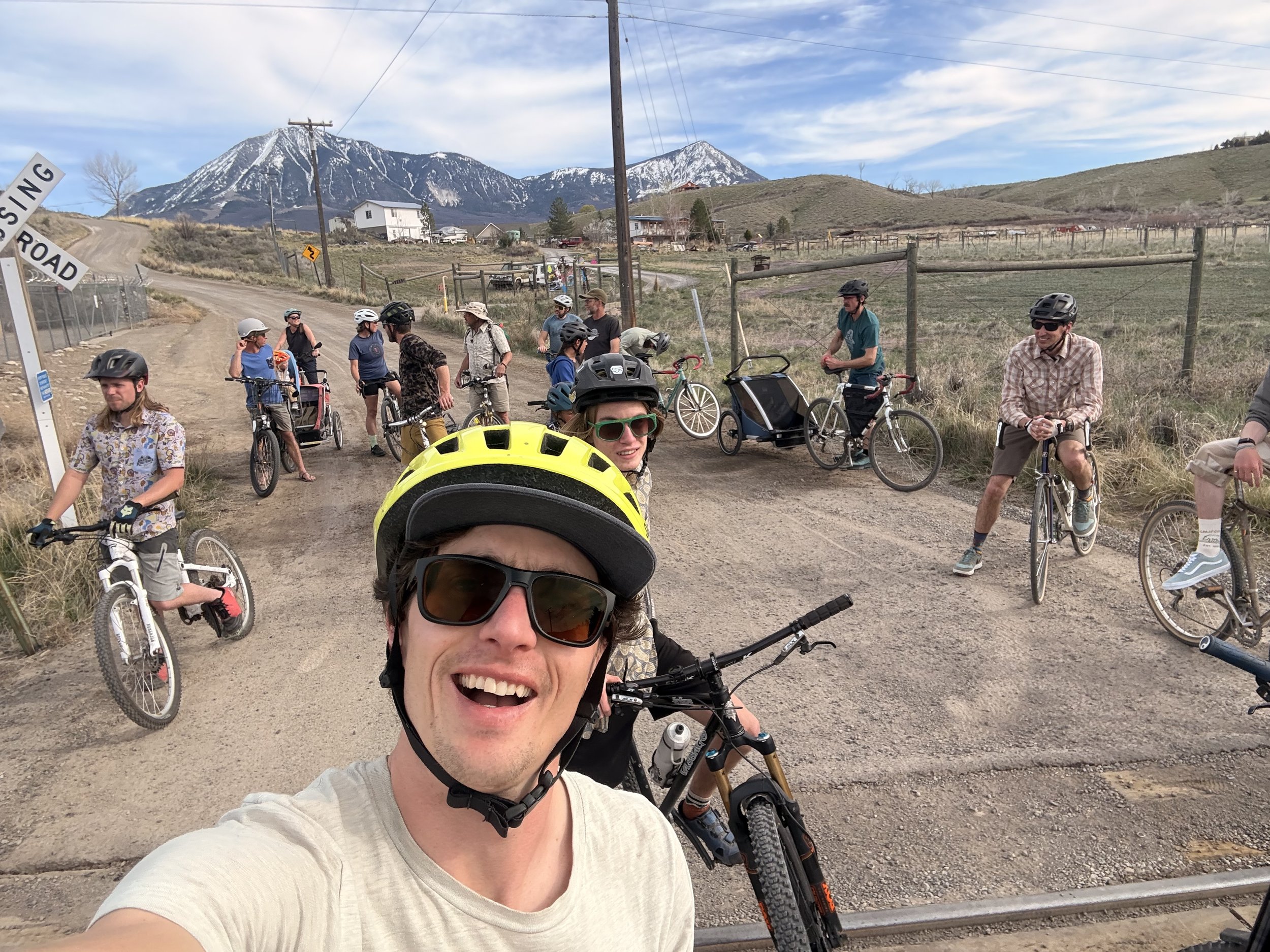 La Manzana Cyclery group ride