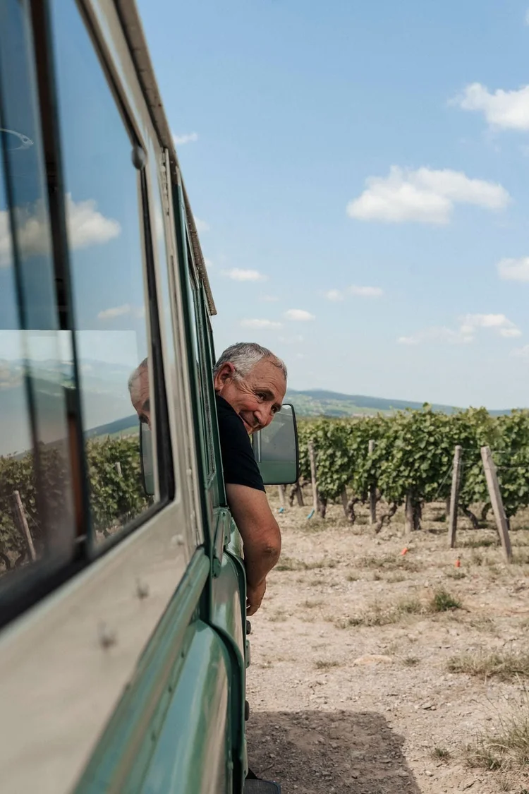 Circuit œnologique dans le Beaujolais, visite de cave et dégustation — photo 2/5
