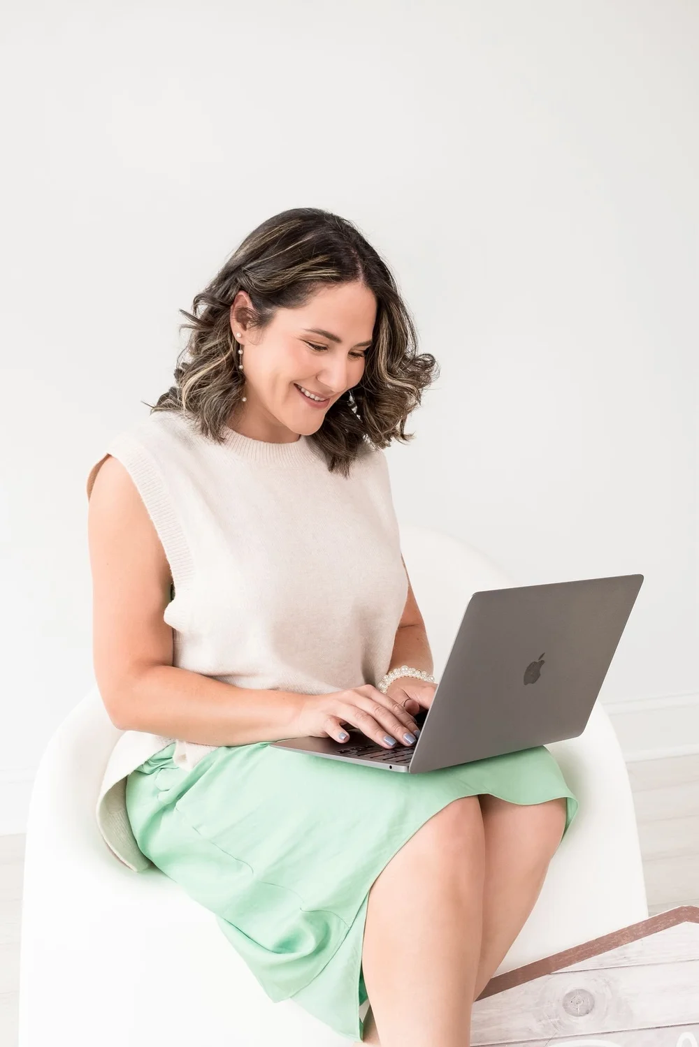 Sandra Verastegui, Ser Realty