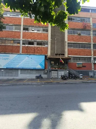 Planta de oficinas Los Cortijos de Lourdes