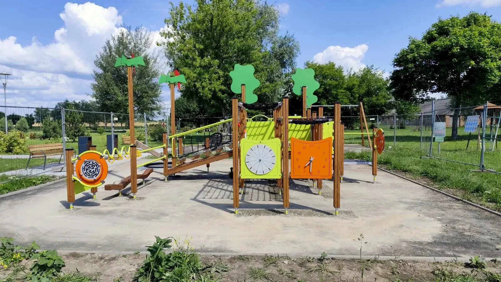 Motoriką lavinantys žaidimai prie komplekso