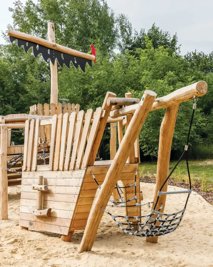 Lauko įrangos montavimo darbai