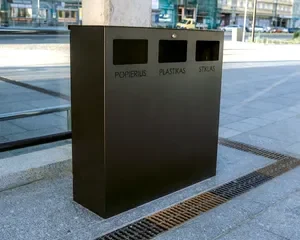 Metalinės lauko šiukšliadėžės