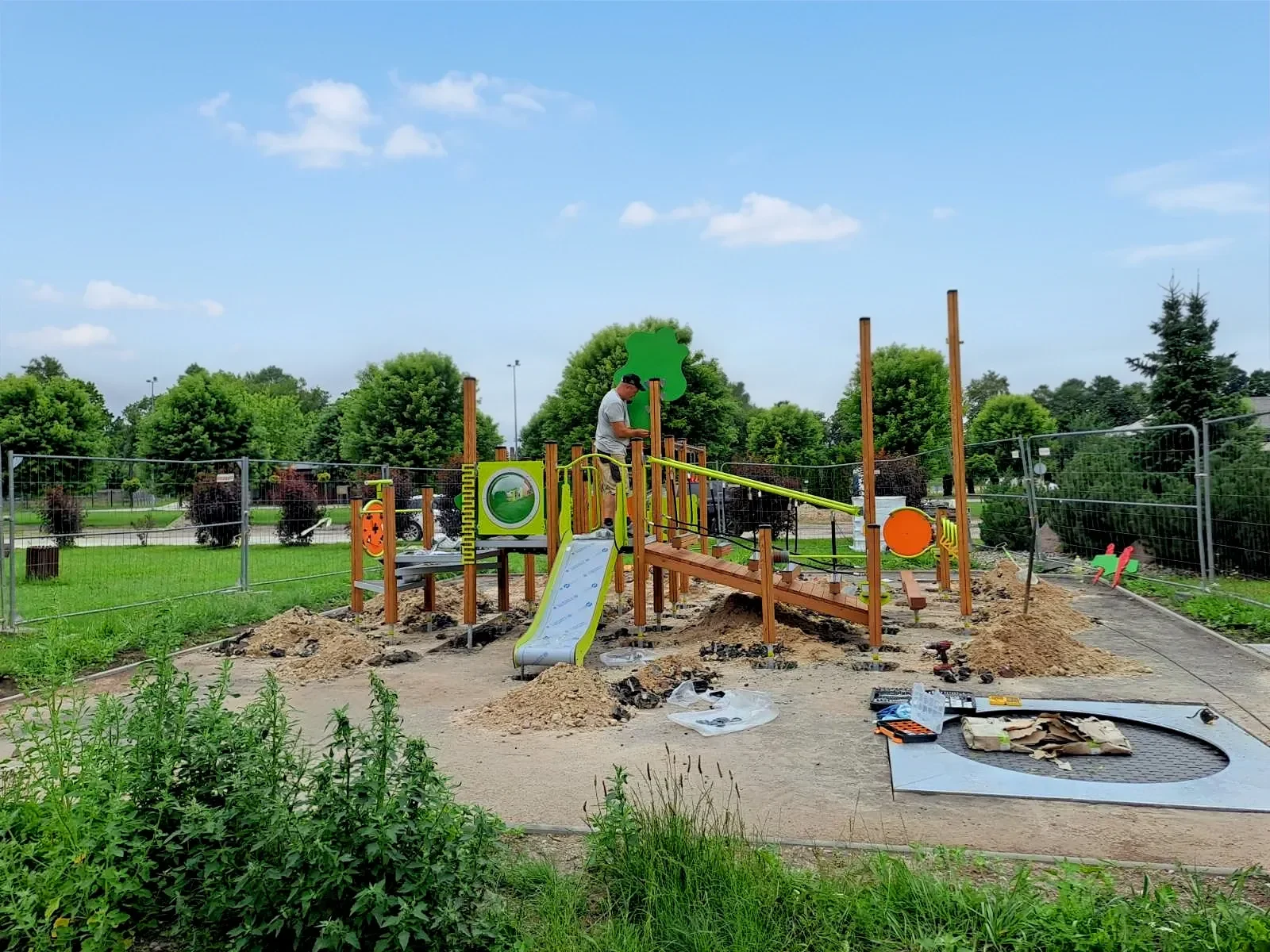 Aikštelės montavimo darbai Šunskų parke