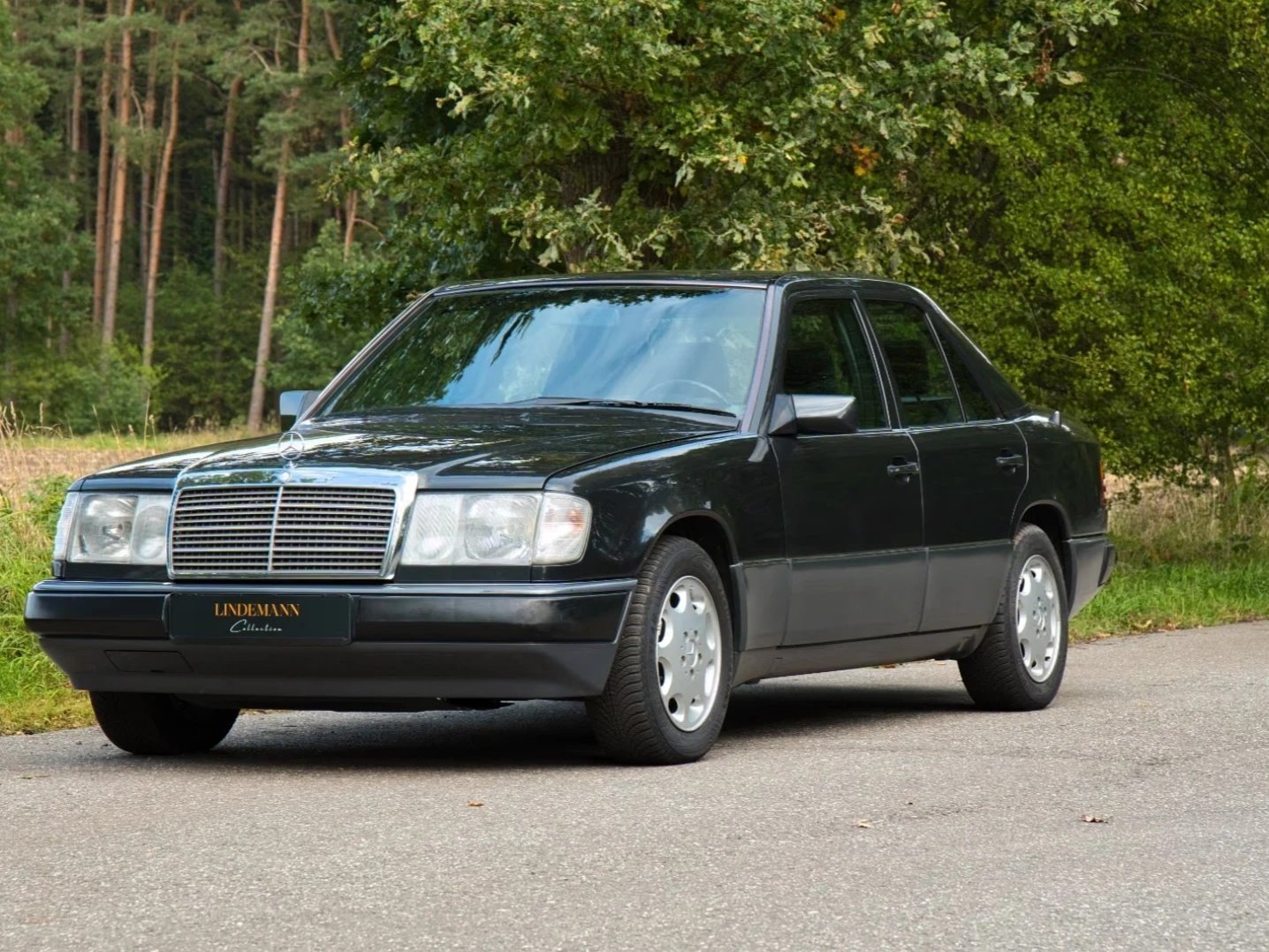 Verkaufter Mercedes-Benz E 220 W124 in Schwarz, Baujahr 1993