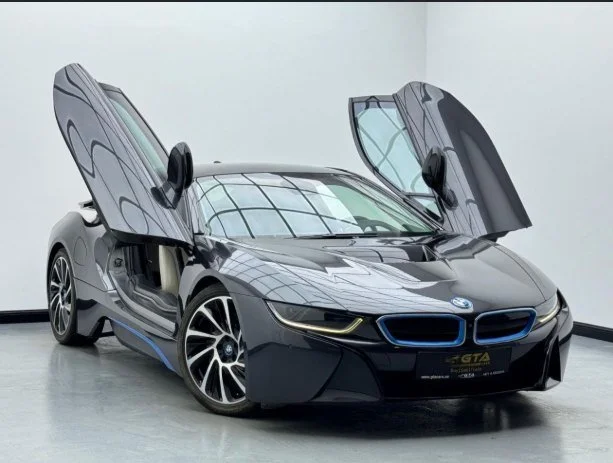 BMW i8