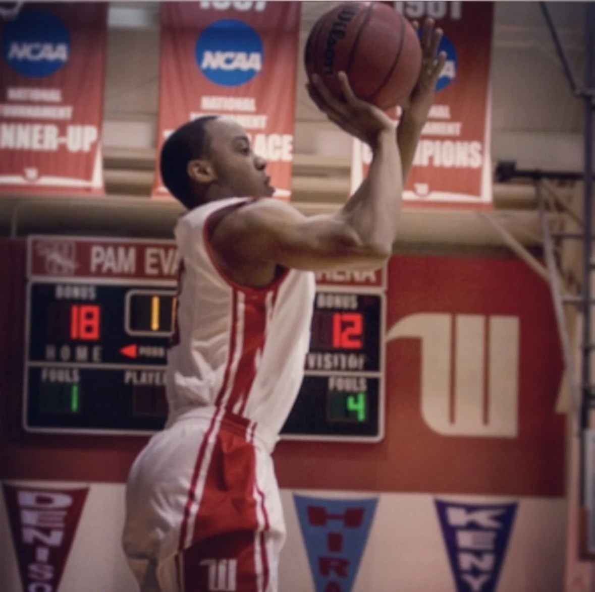 Justin McDowell playing at Wittenberg University