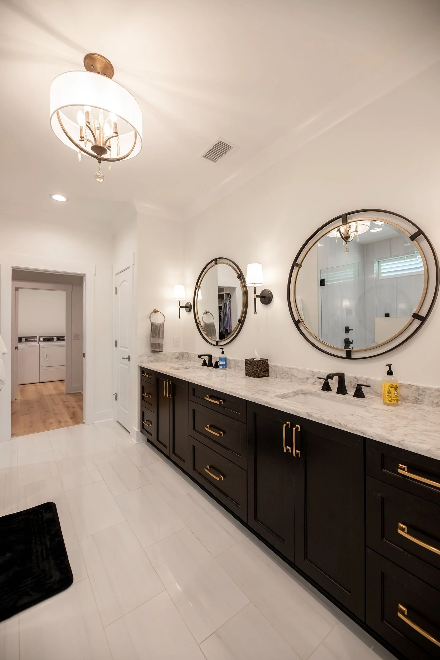 Bathroom detail