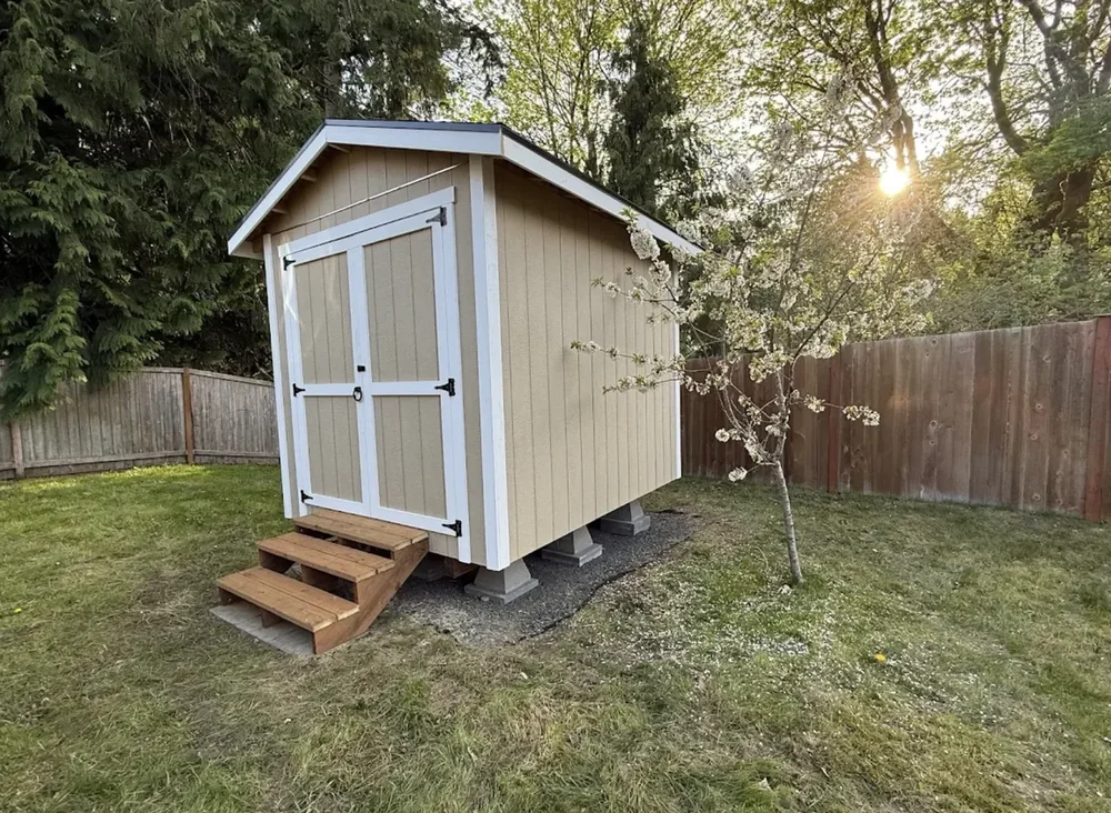 Rainier Homestead in a Lacey backyard