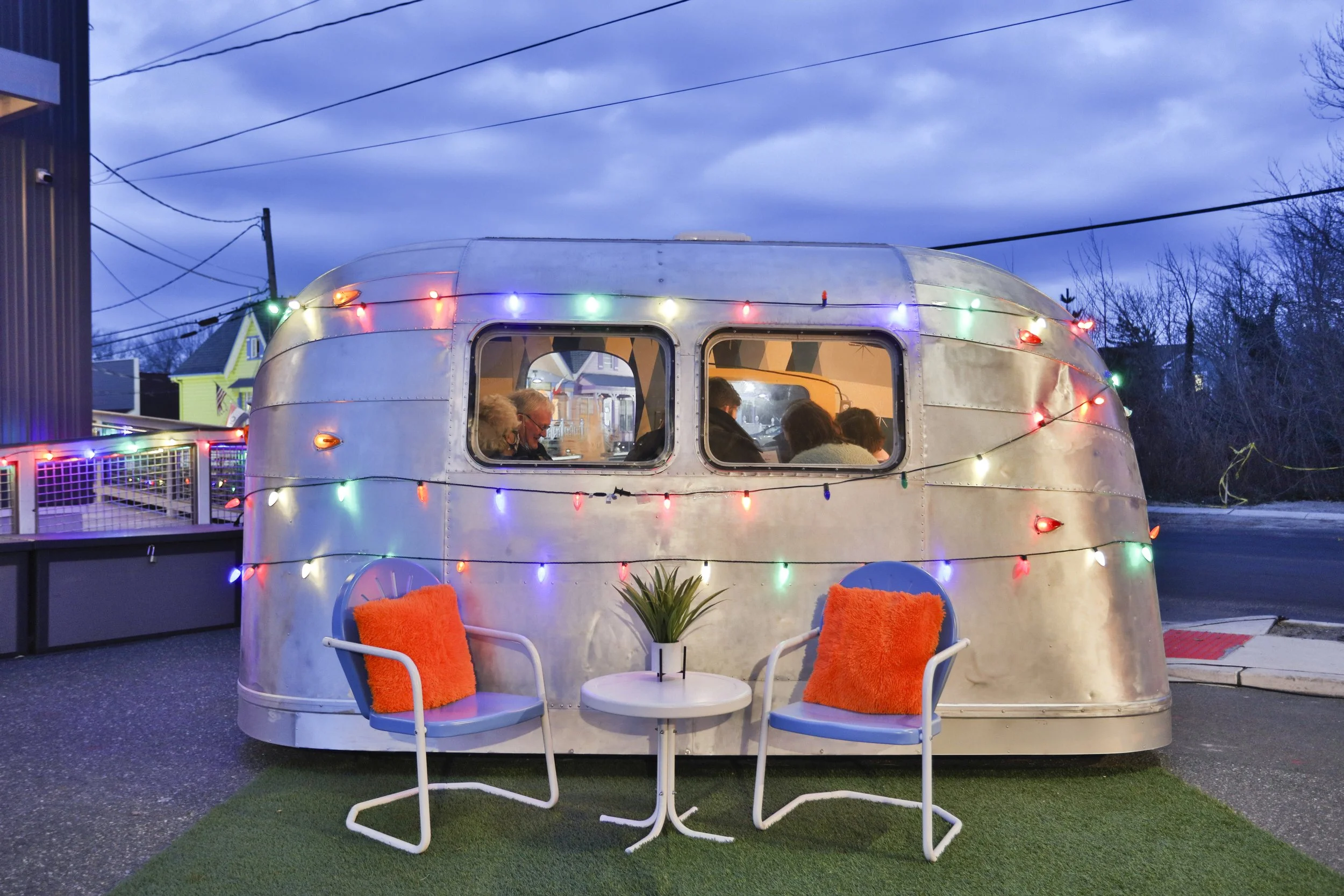 airstream dining