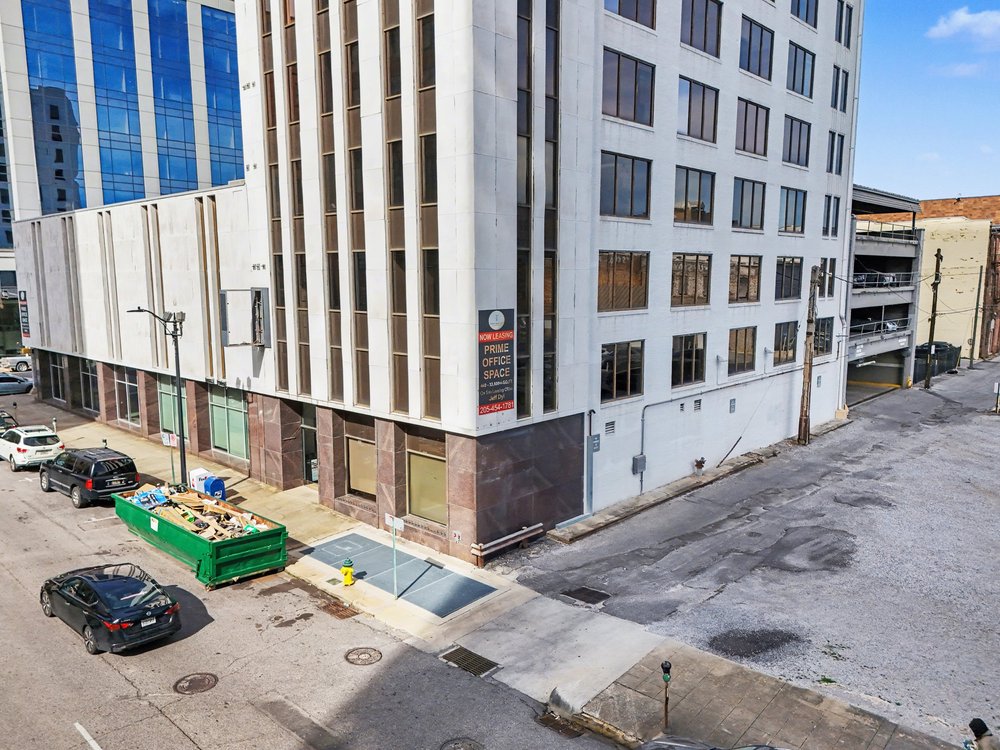 Facade elevation detail, 10-story masonry building
