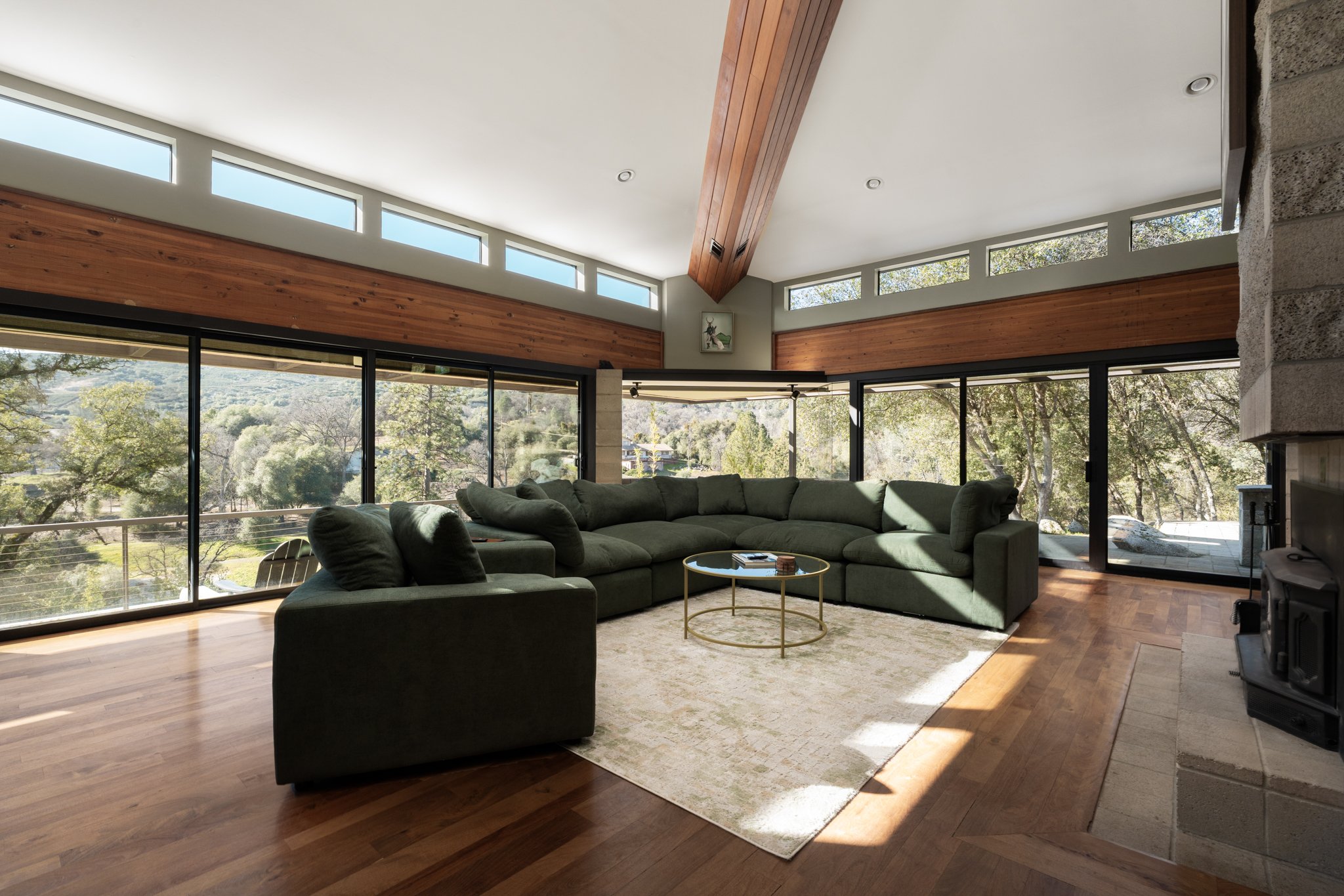 River Falls short-term rental interior detail, Oakhurst, CA
