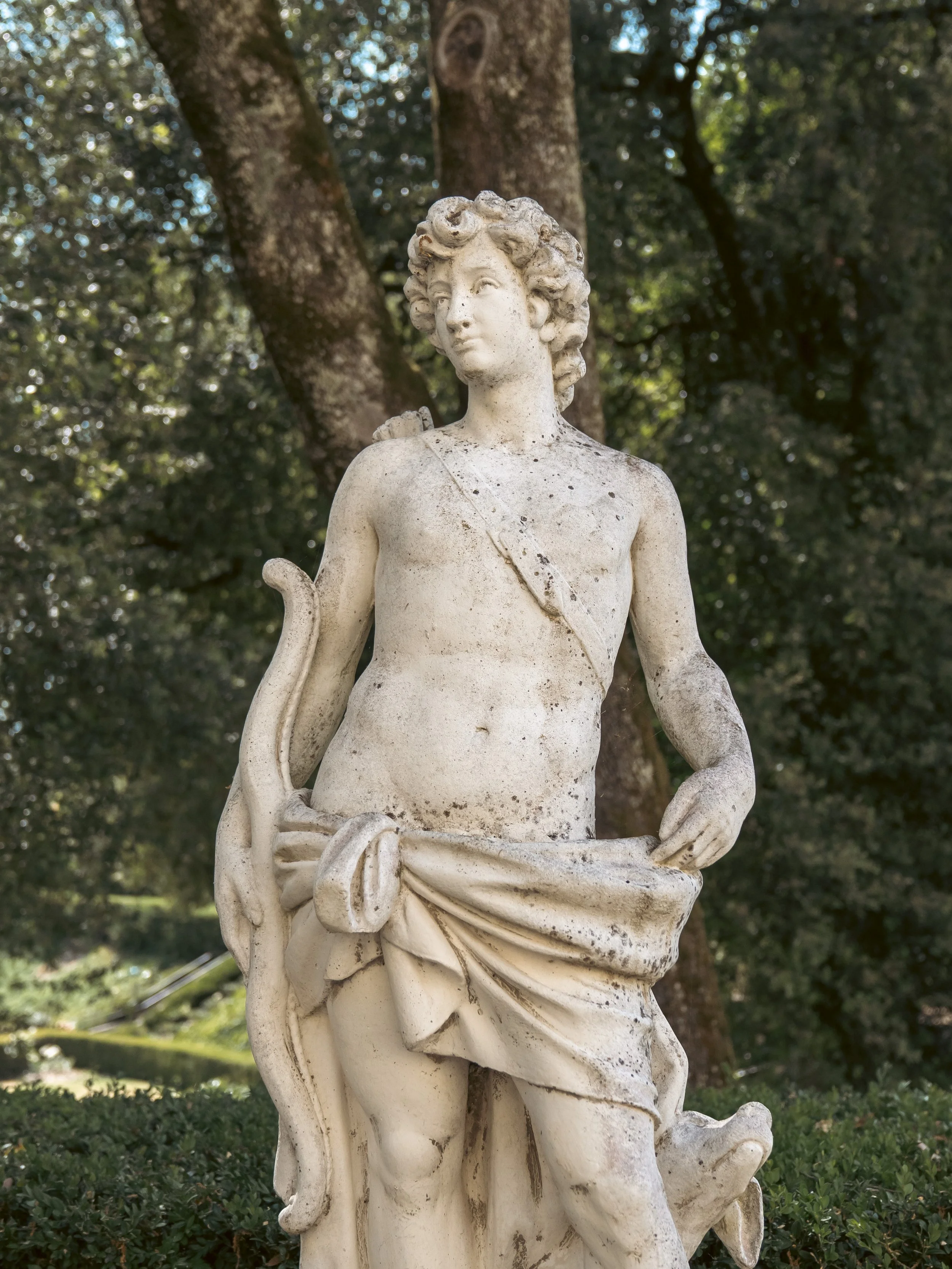 Statua nel parco