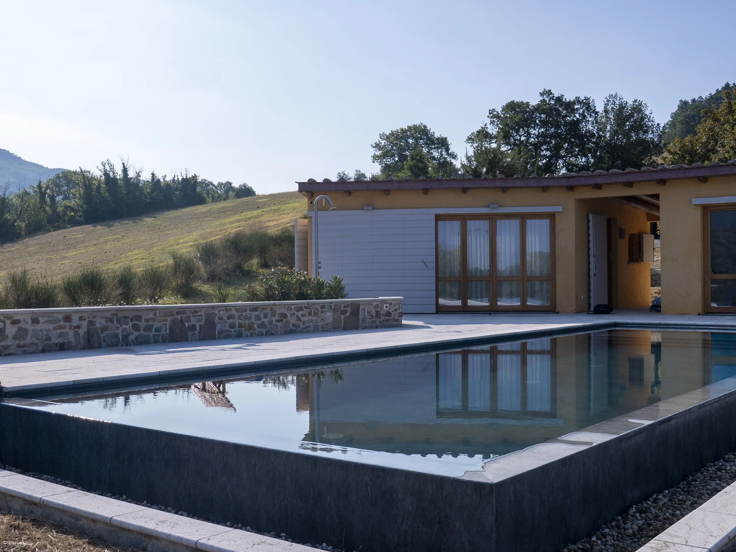 Piscina e pool house