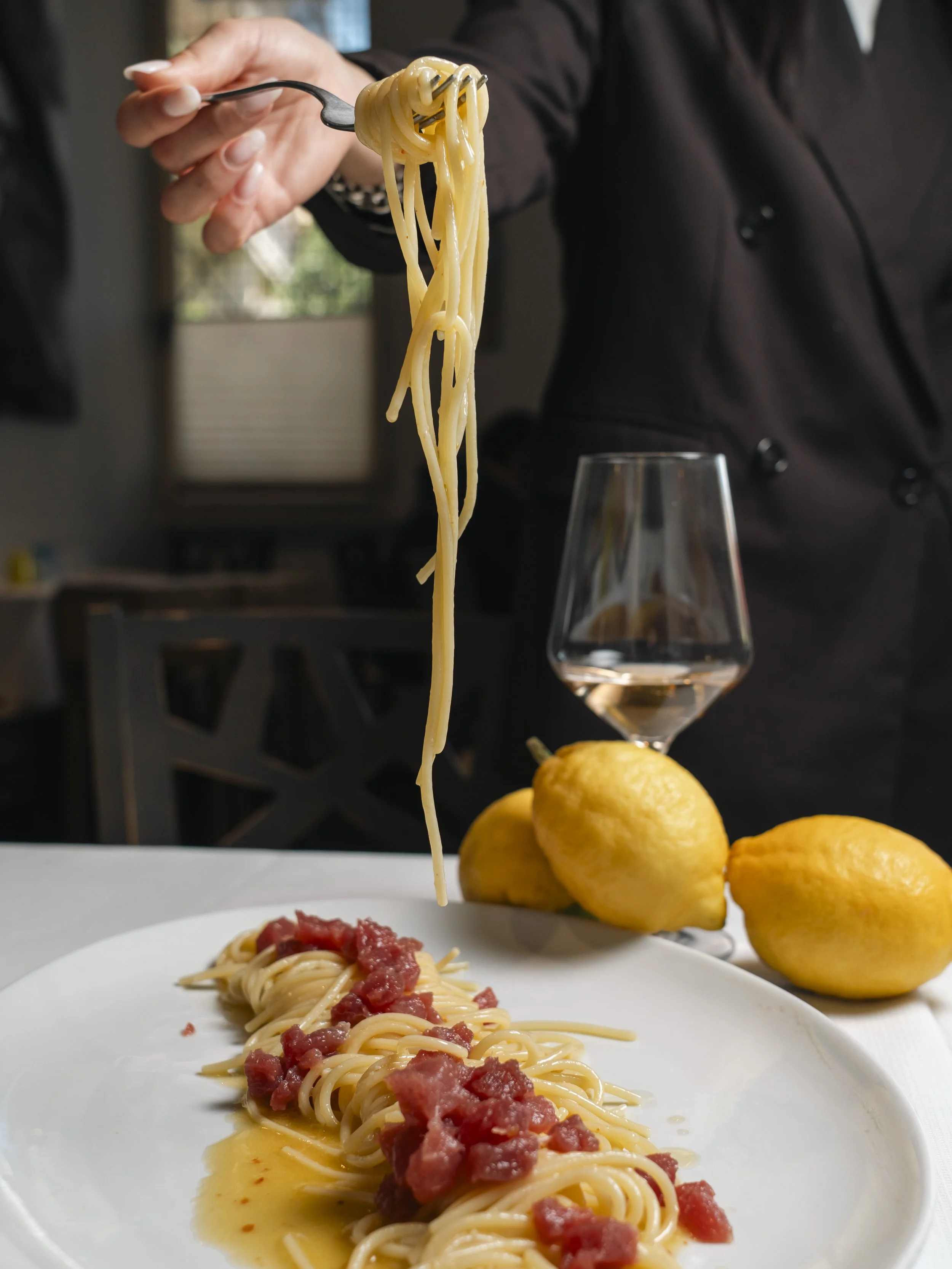 Pasta servita al tavolo