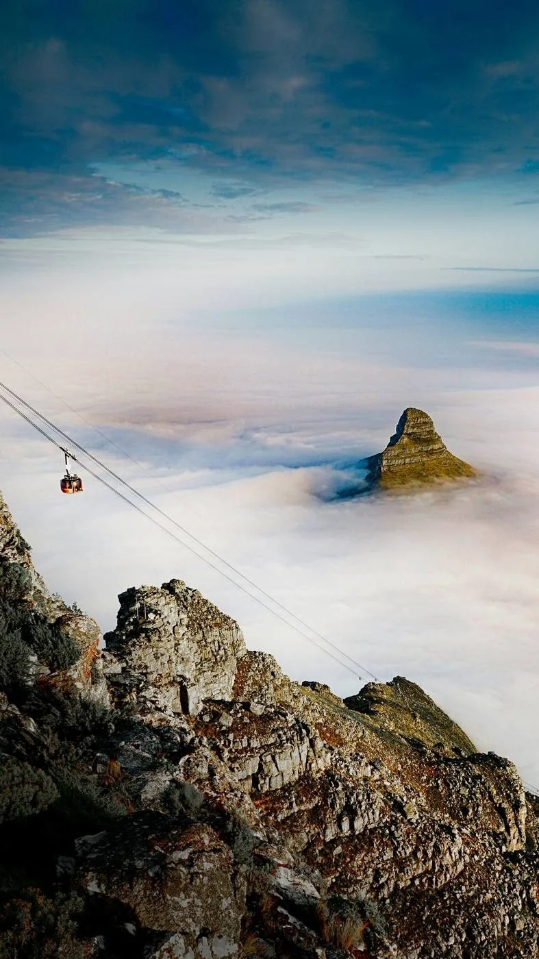 The Table Mountain cableway above the cloud