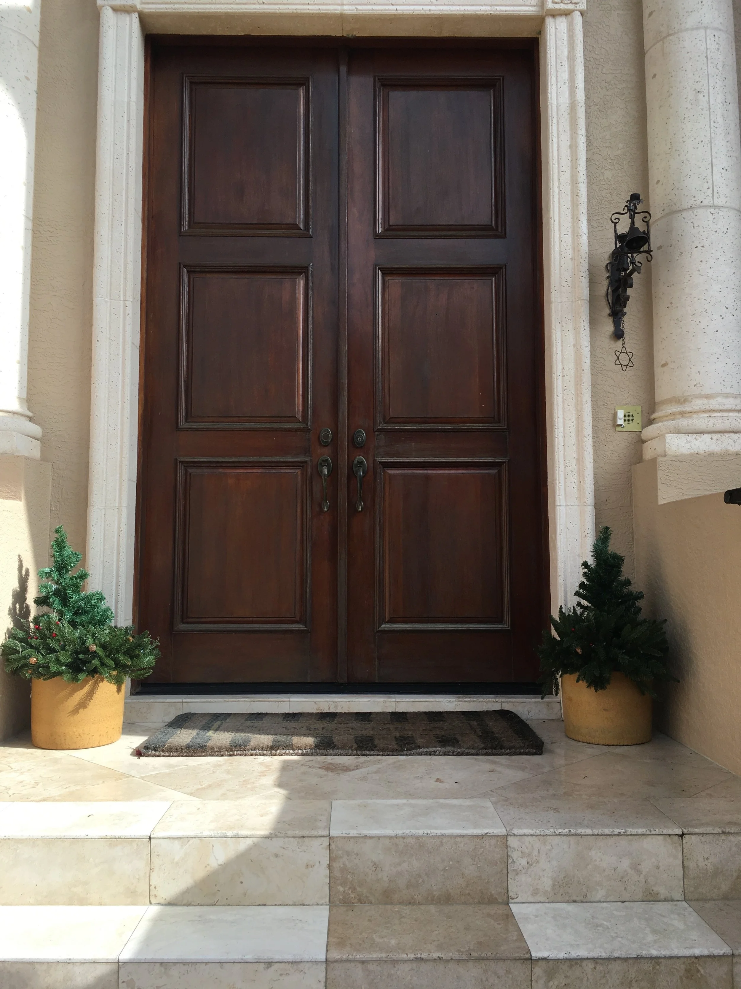 An inviting wooden doorway representing the possibilities of a new beginning