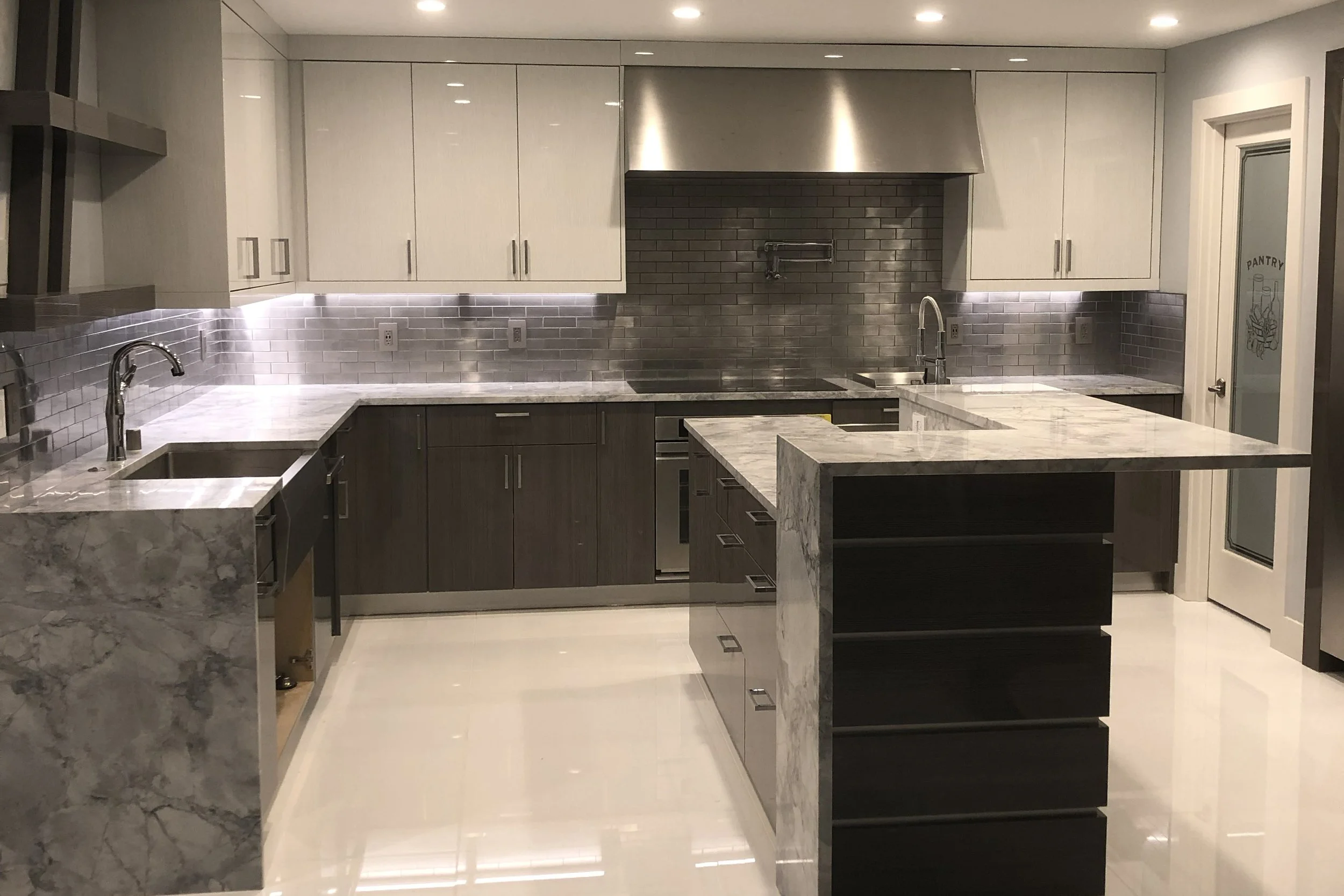 Contemporary Kitchen