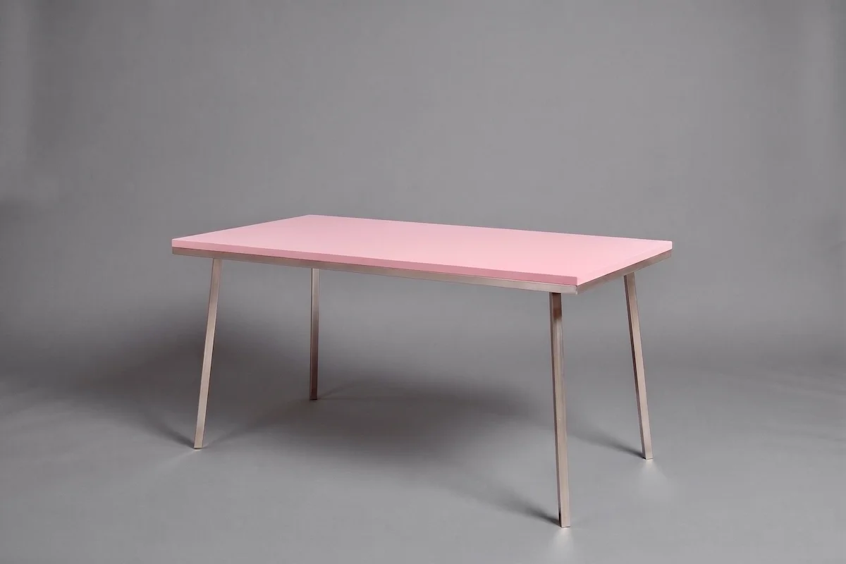 alapfy manufactura x-series bespoke custom concrete table in various sizes and colors