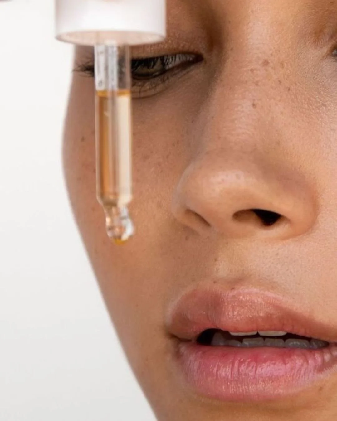 Diagnostic de peau et micronutrition, par Alice Gauthier, facialiste à Conflans-Sainte-Honorine