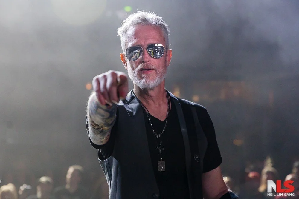 Chris McLernon performing live