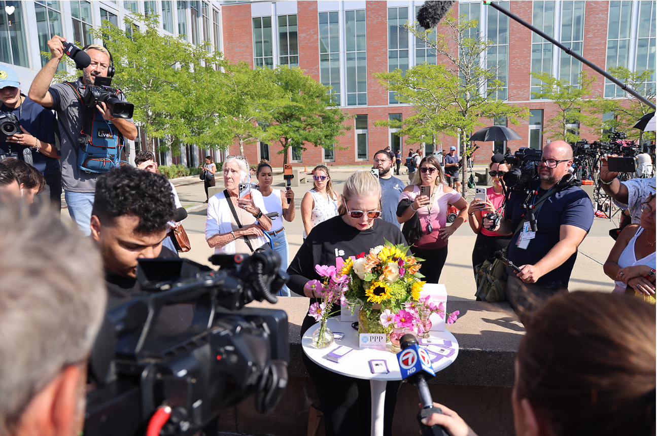 Cherished Mom community event, photo 2