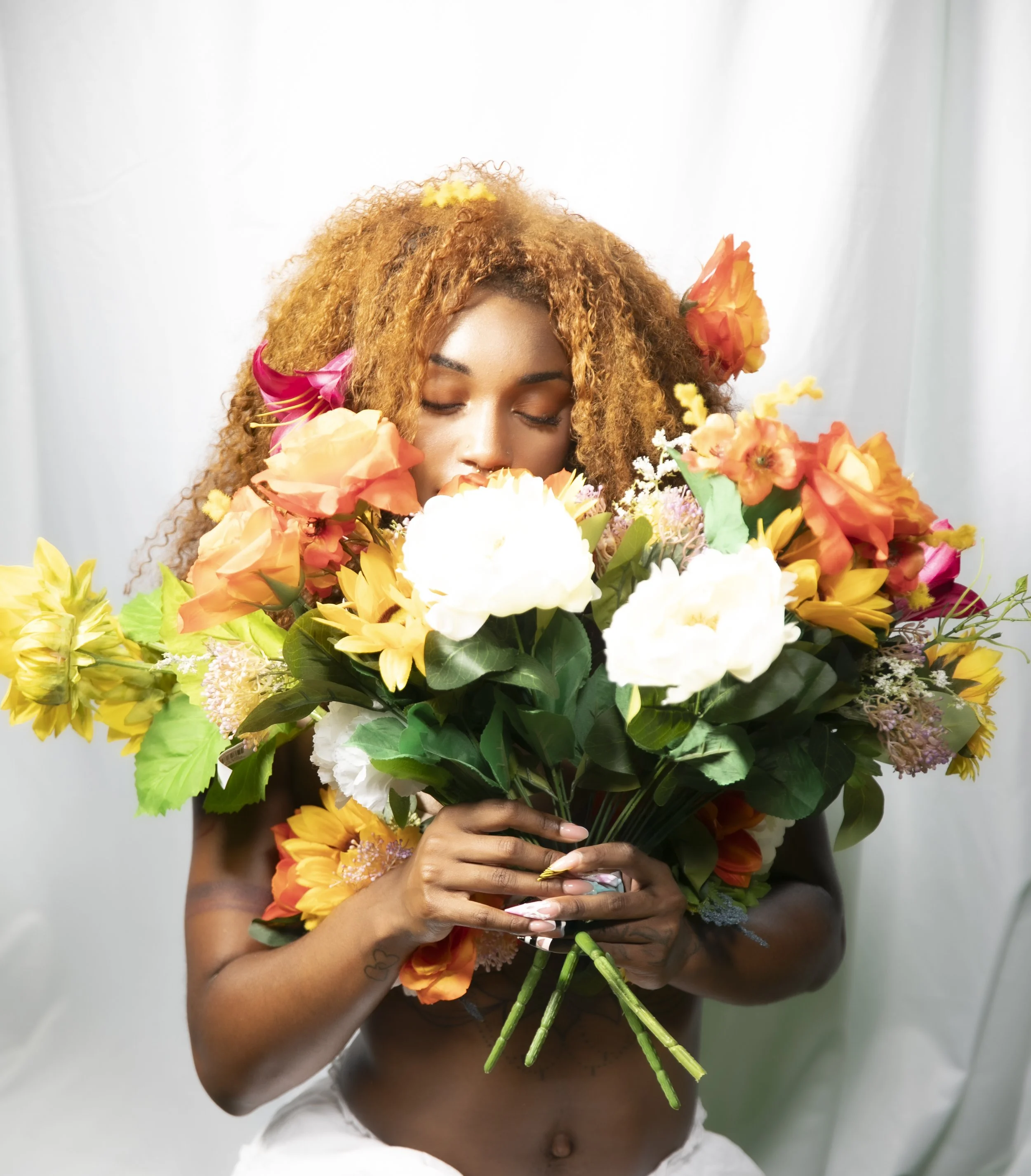 Editorial bouquet portrait