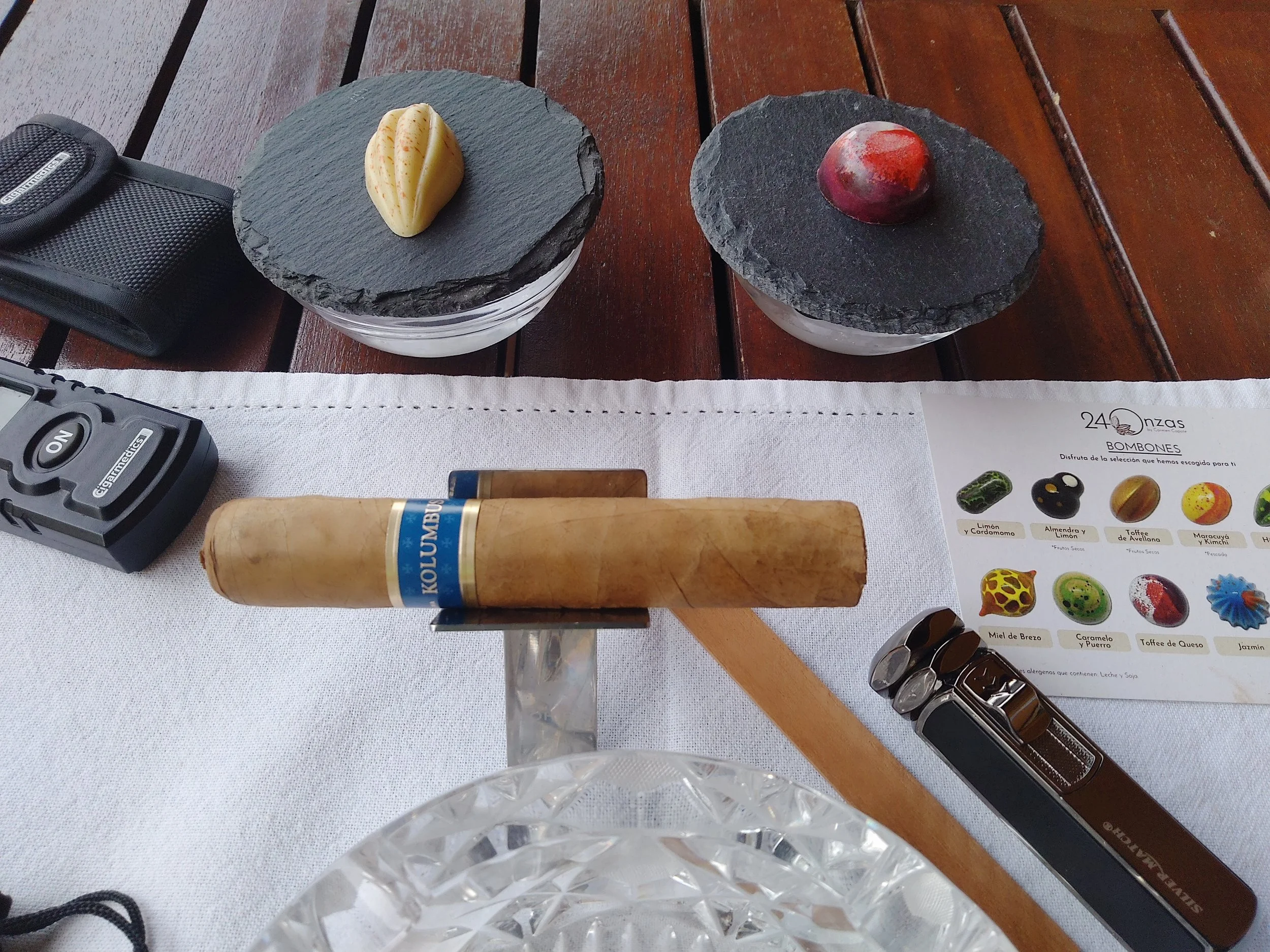 Selected 24 Onzas chocolate assortment