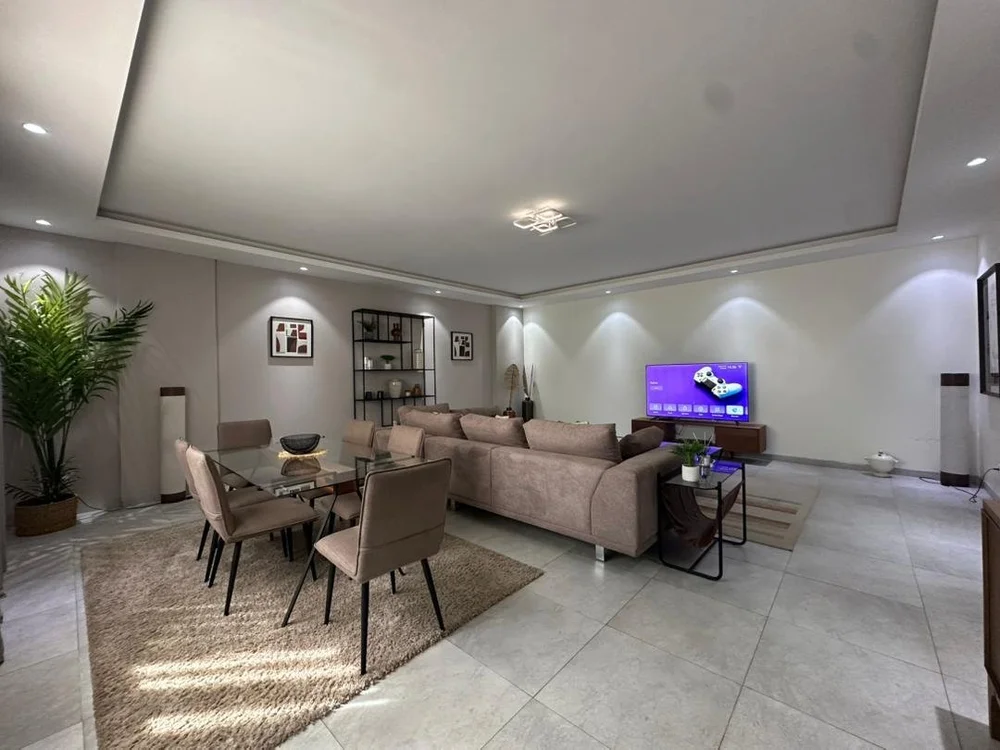 Appartement Point E