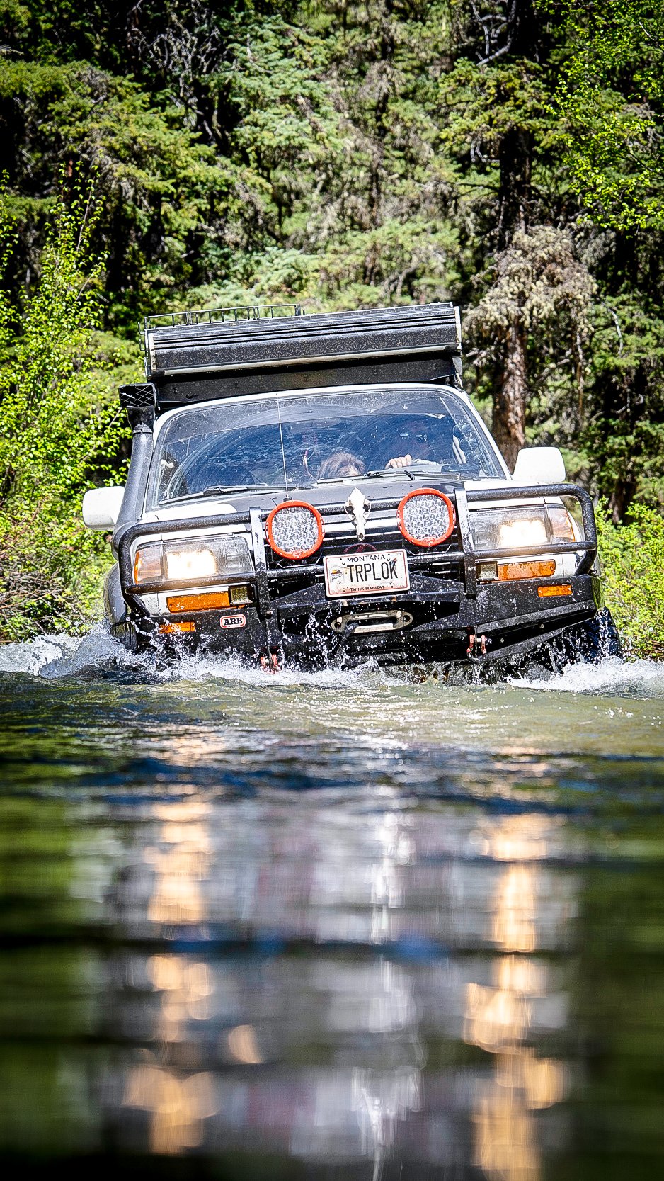 Lexus LX450 deep water crossing
