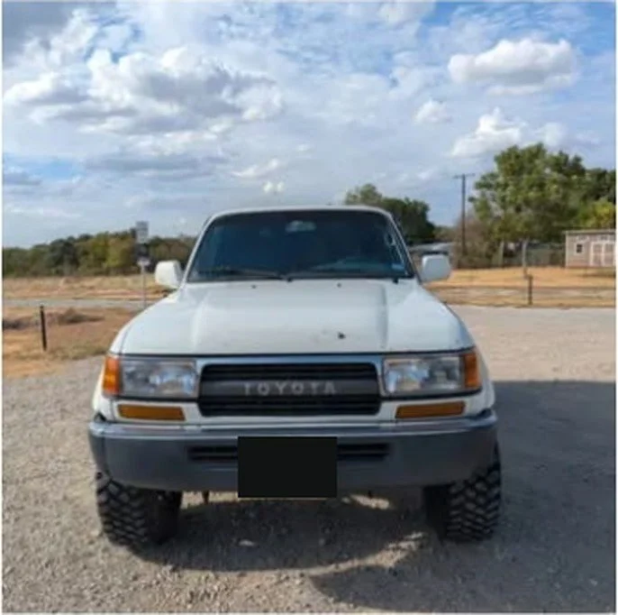 Front view of the white FJ80