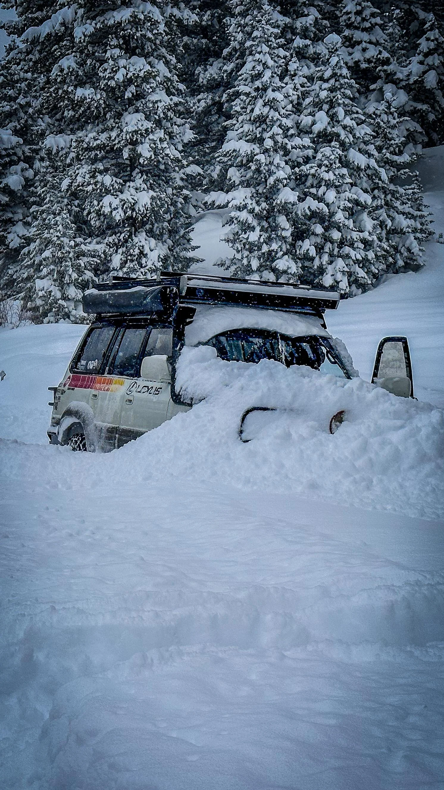 Lexus LX450 stuck in deep snow