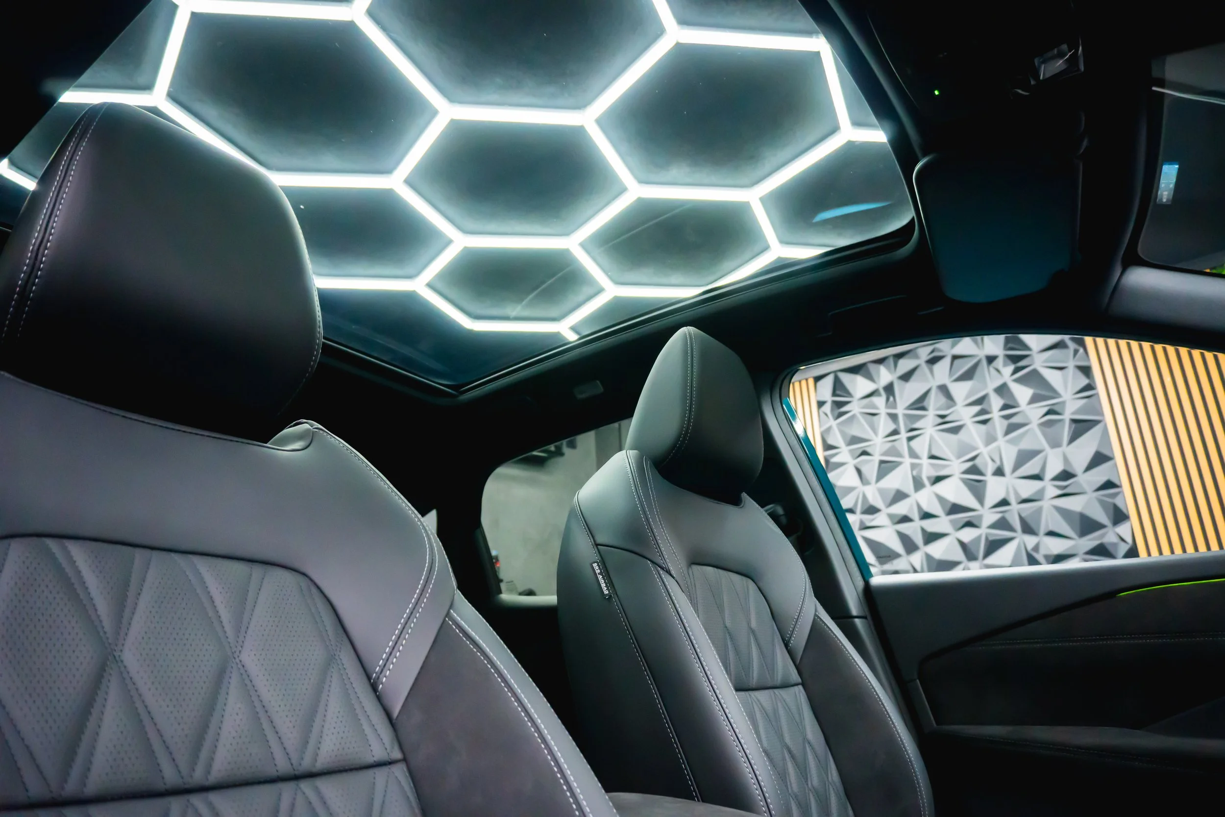 Горна част на интериора на Nissan Qashqai
