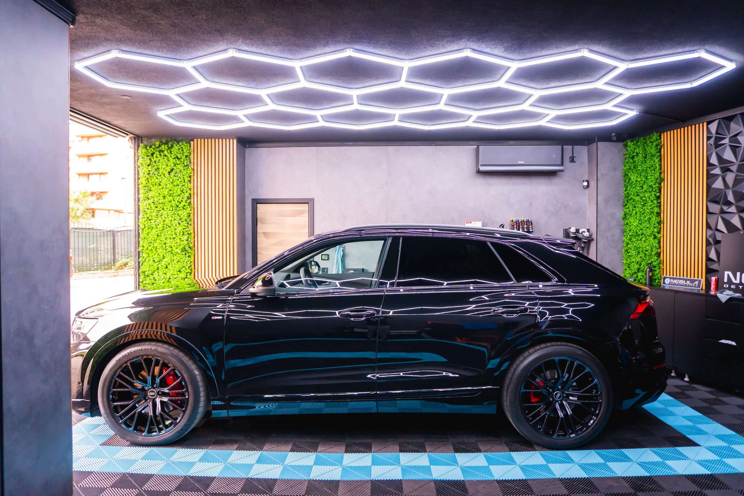 Audi Q8 · завършен проект
