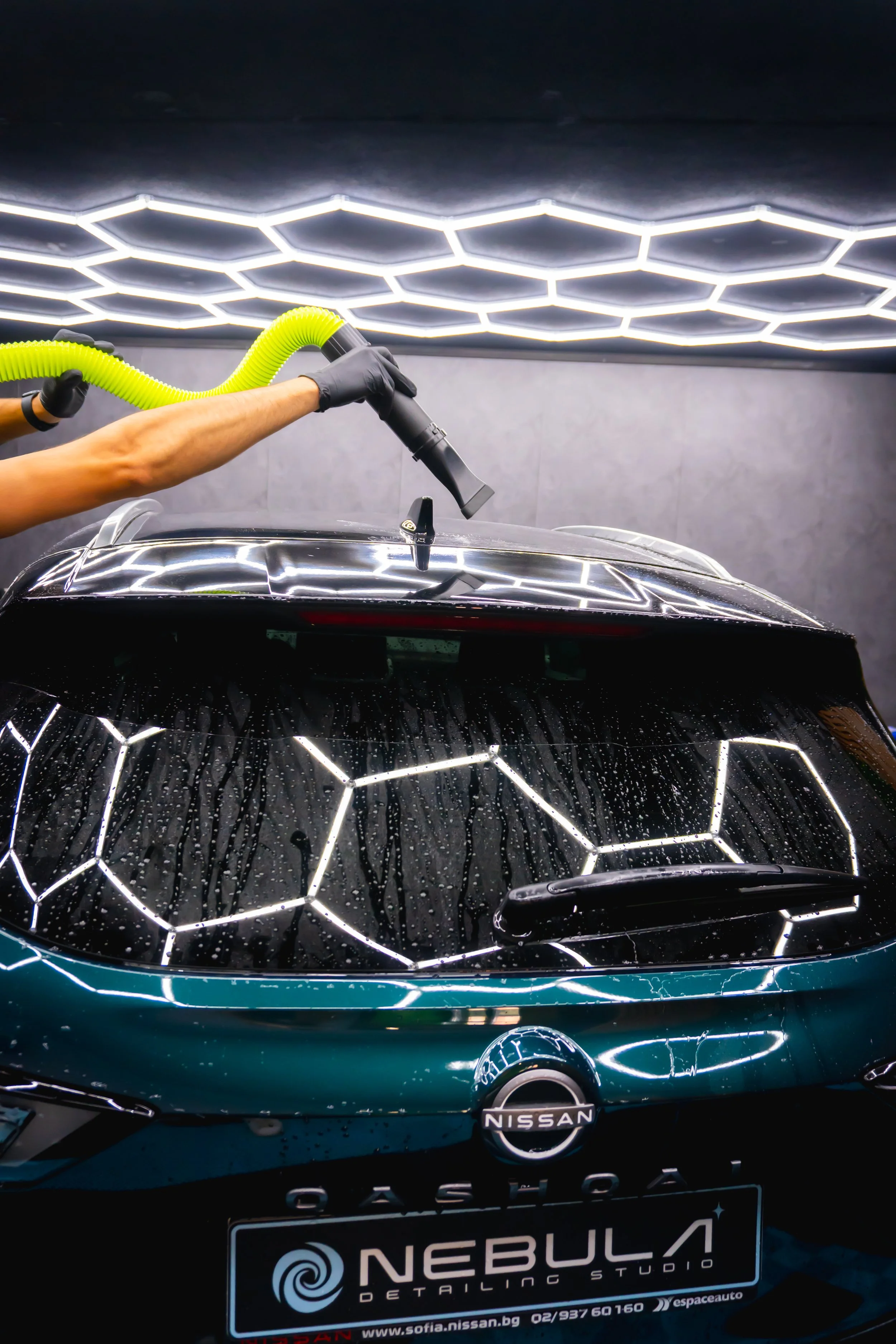 Подготовка на стъкло на Nissan Qashqai