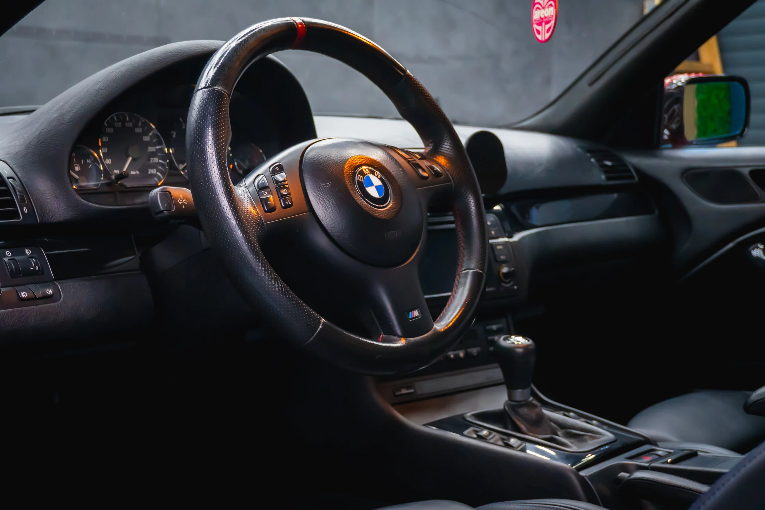 Интериор на BMW E46 след освежаване