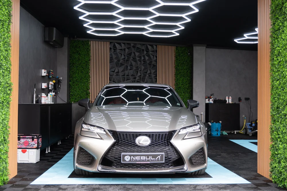 Lexus GS F след 5-годишна керамична защита