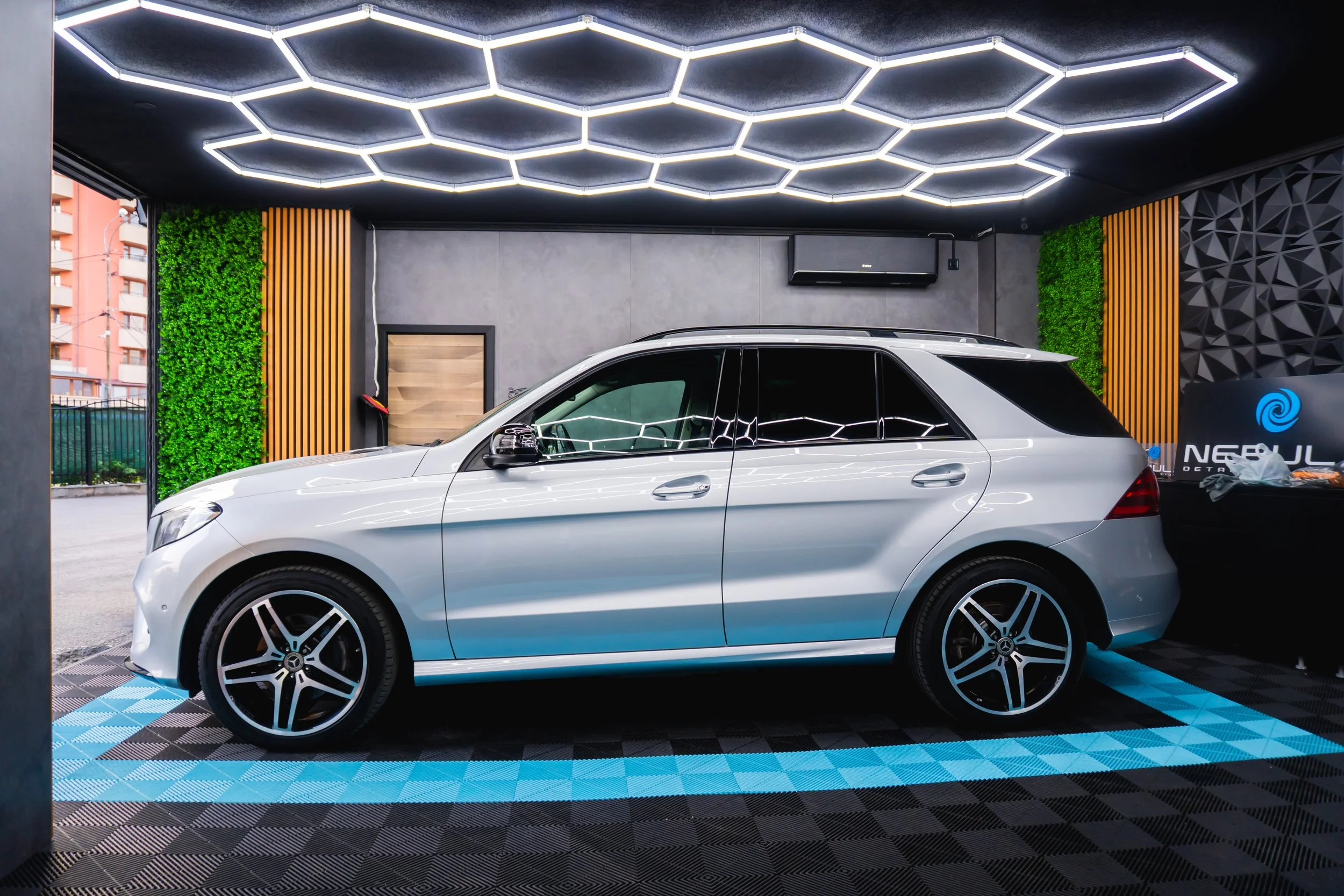 Mercedes-Benz GLE след многостъпкова корекция