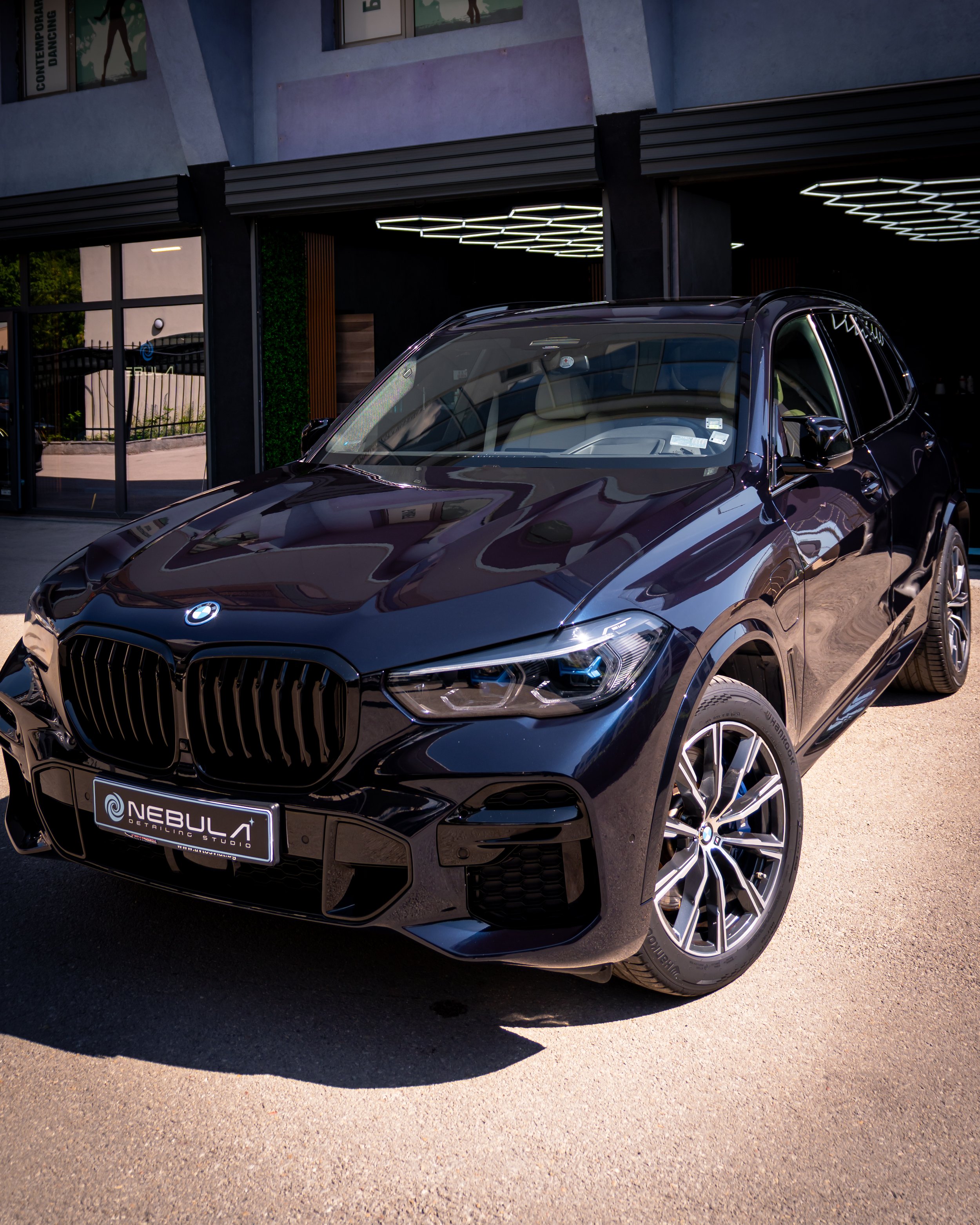BMW X5 xDrive45e след полиране и 5-годишна керамична защита