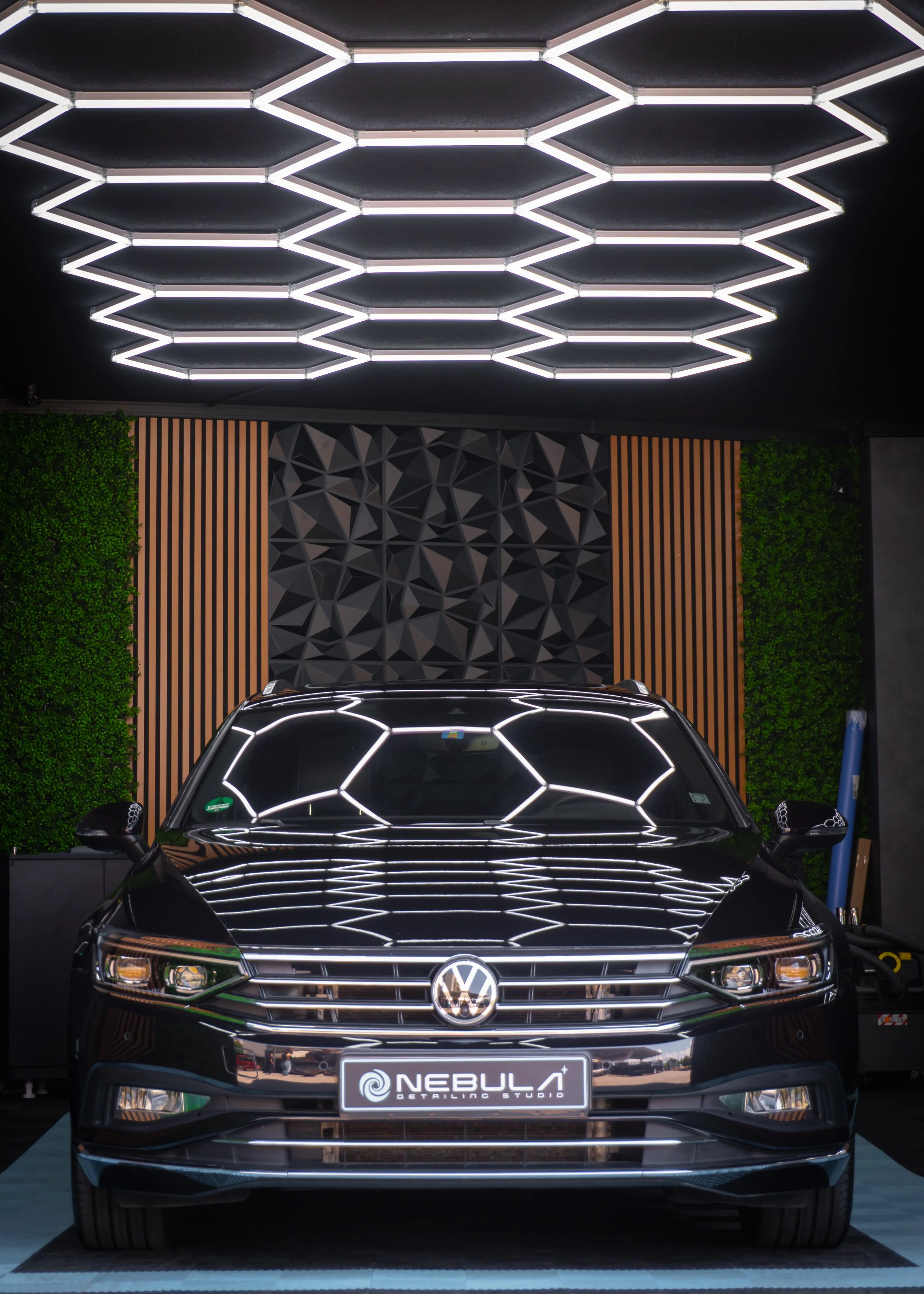 Volkswagen Passat след полиране и керамична защита