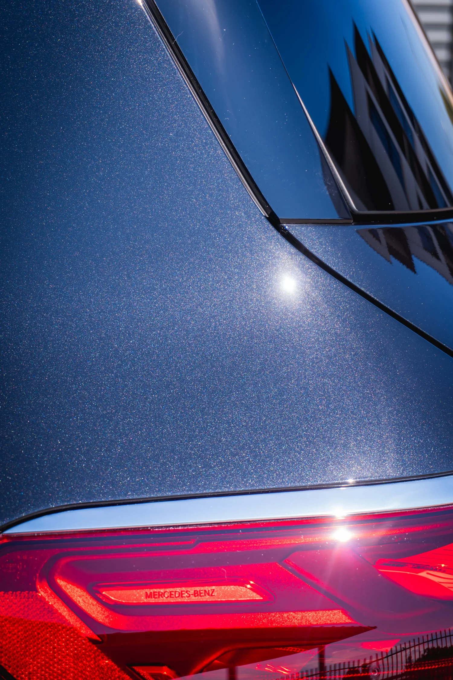 Черен металик на Mercedes-Benz GLS след едностъпково полиране