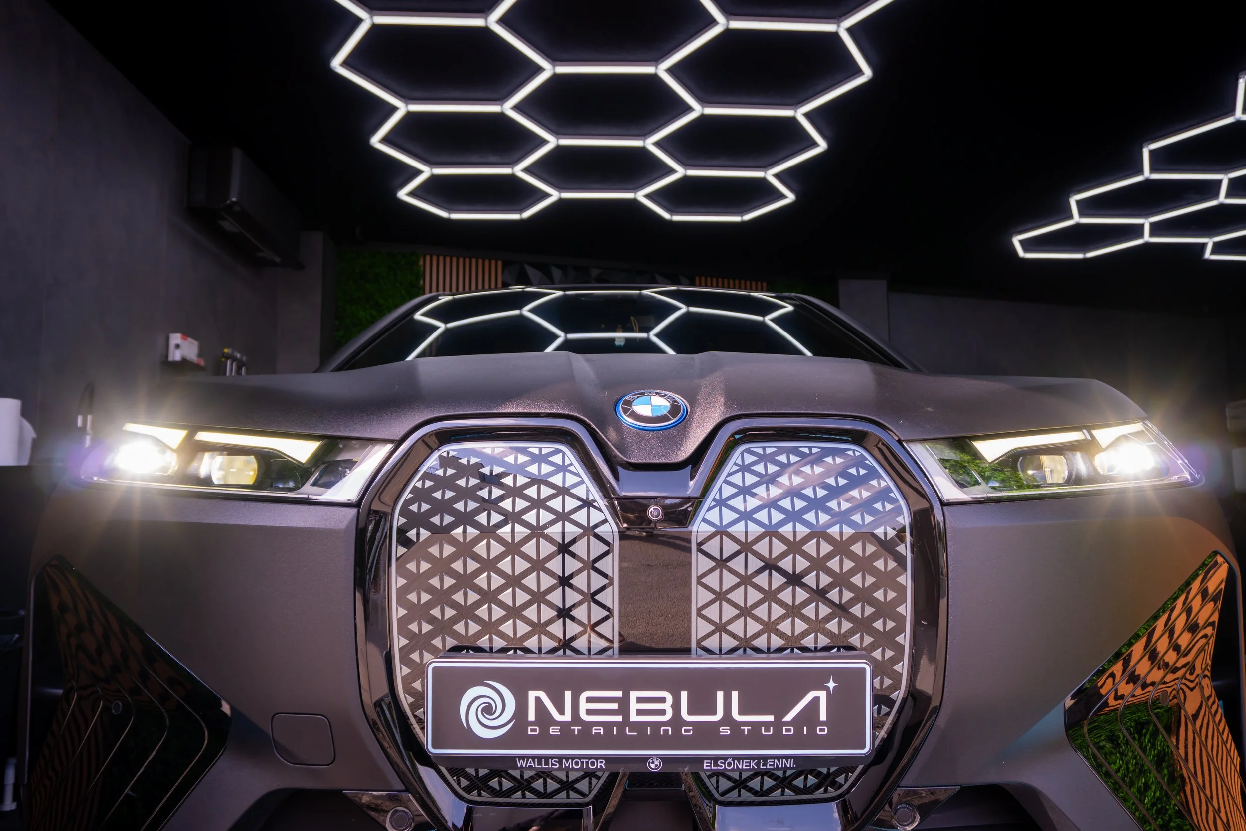 BMW iX след интериорен и екстериорен детайлинг в Nebula Detailing Studio