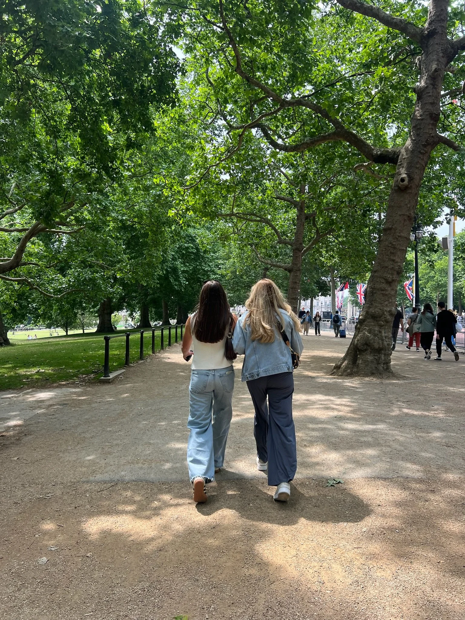 Suzanne and Bella