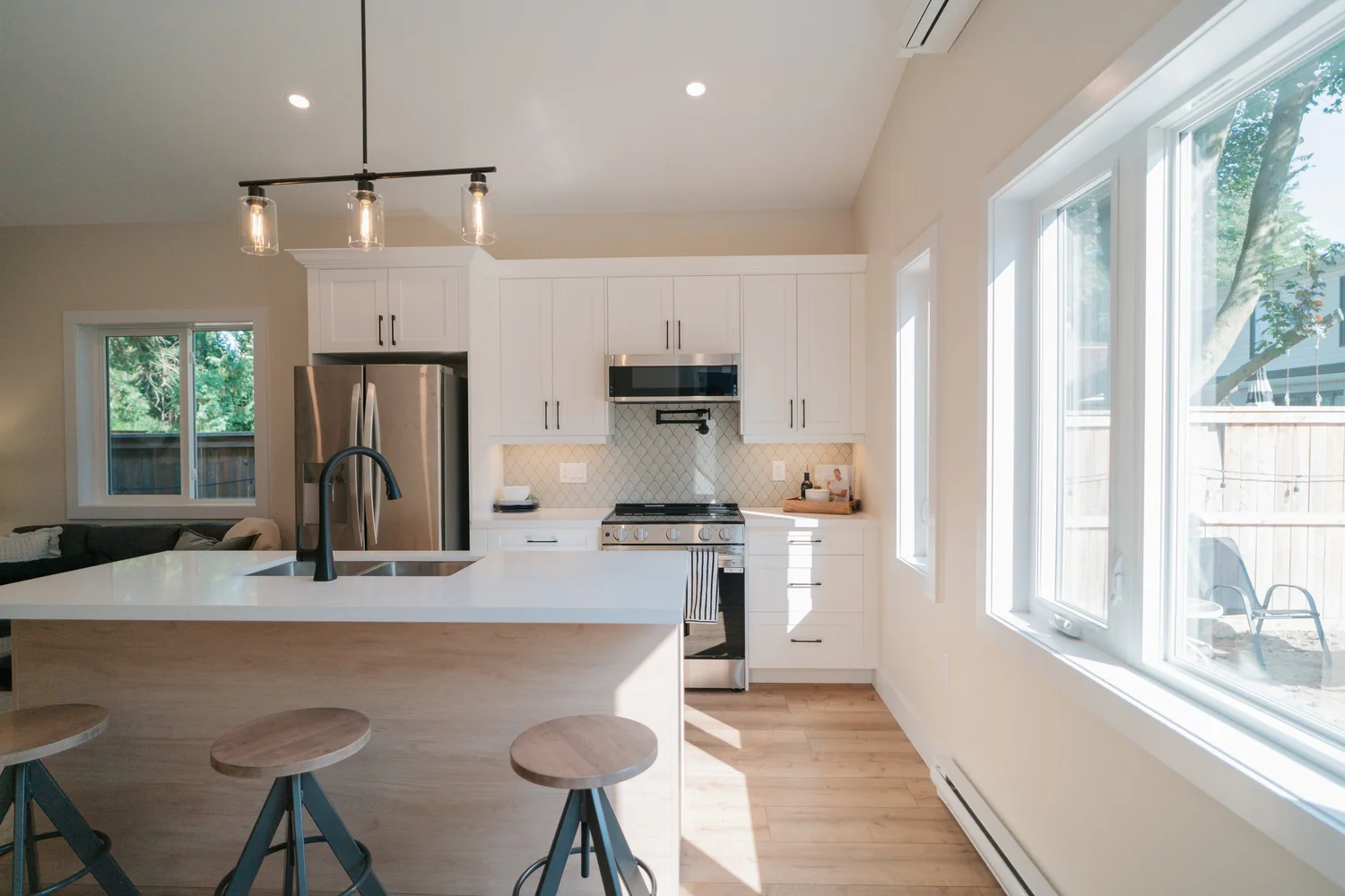 Real estate listing photo
