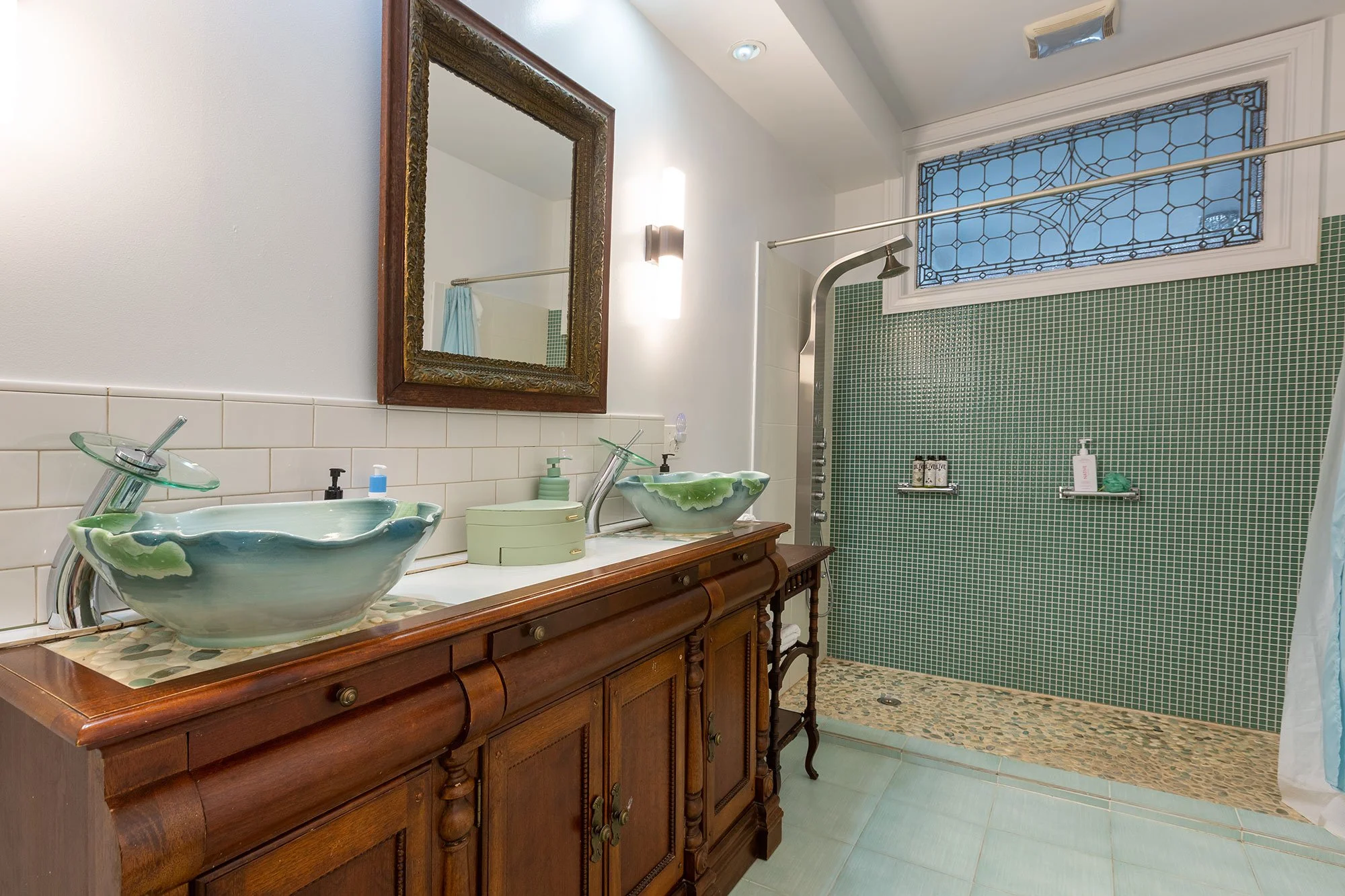 Suite image 3