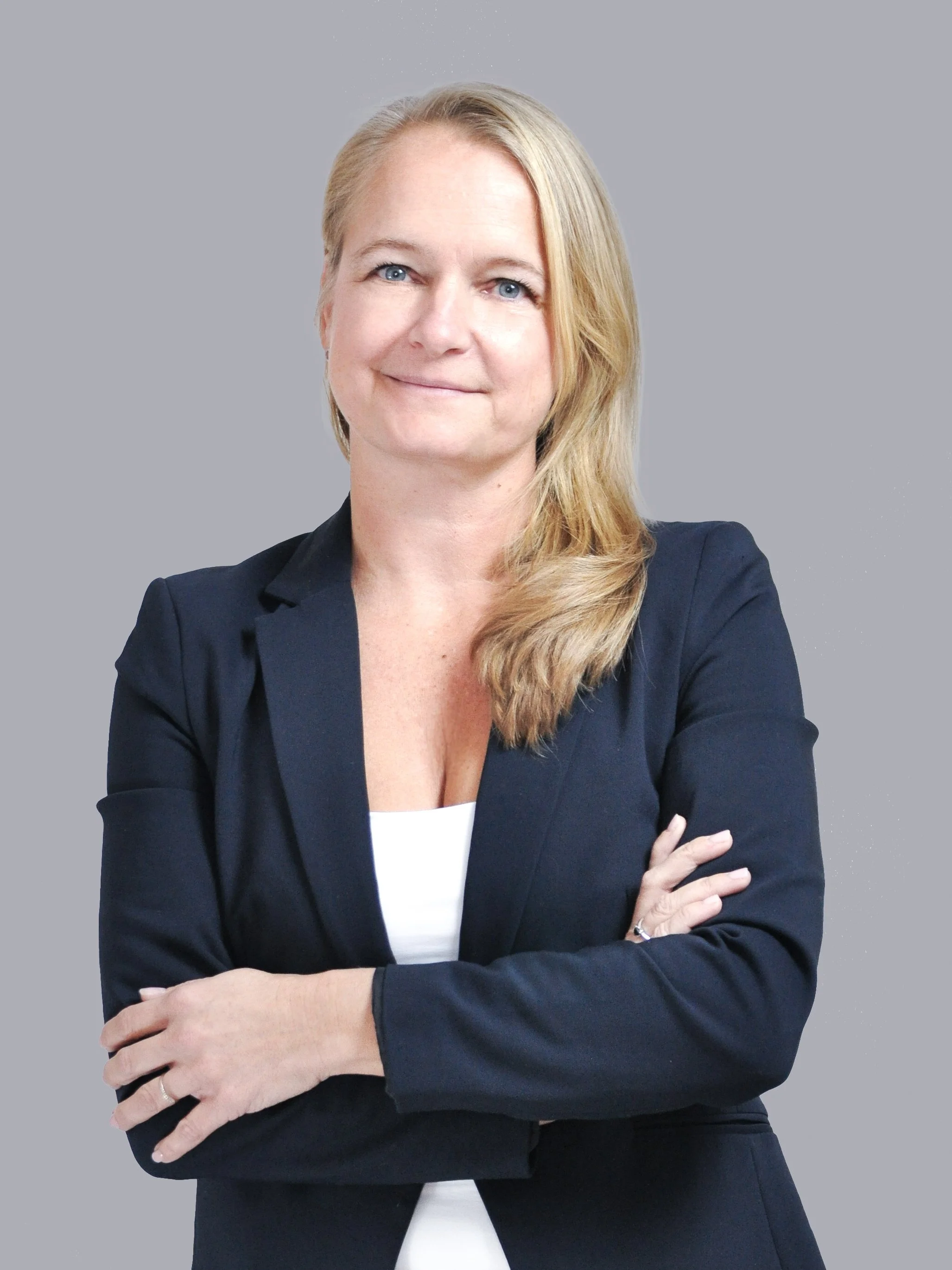 dr. Csüllög Nóra