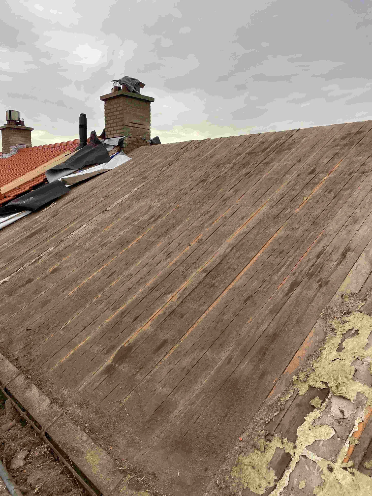 DakUp Dakdekkersbedrijf Geffen project: bitumen renovatie plat dak met waterdichte naden