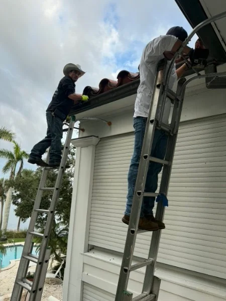 Seamless gutter installation on a Florida home