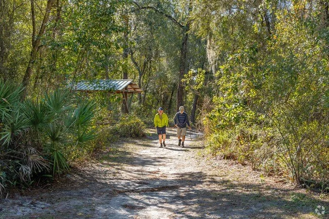Lake Rogers Conservation Park trail