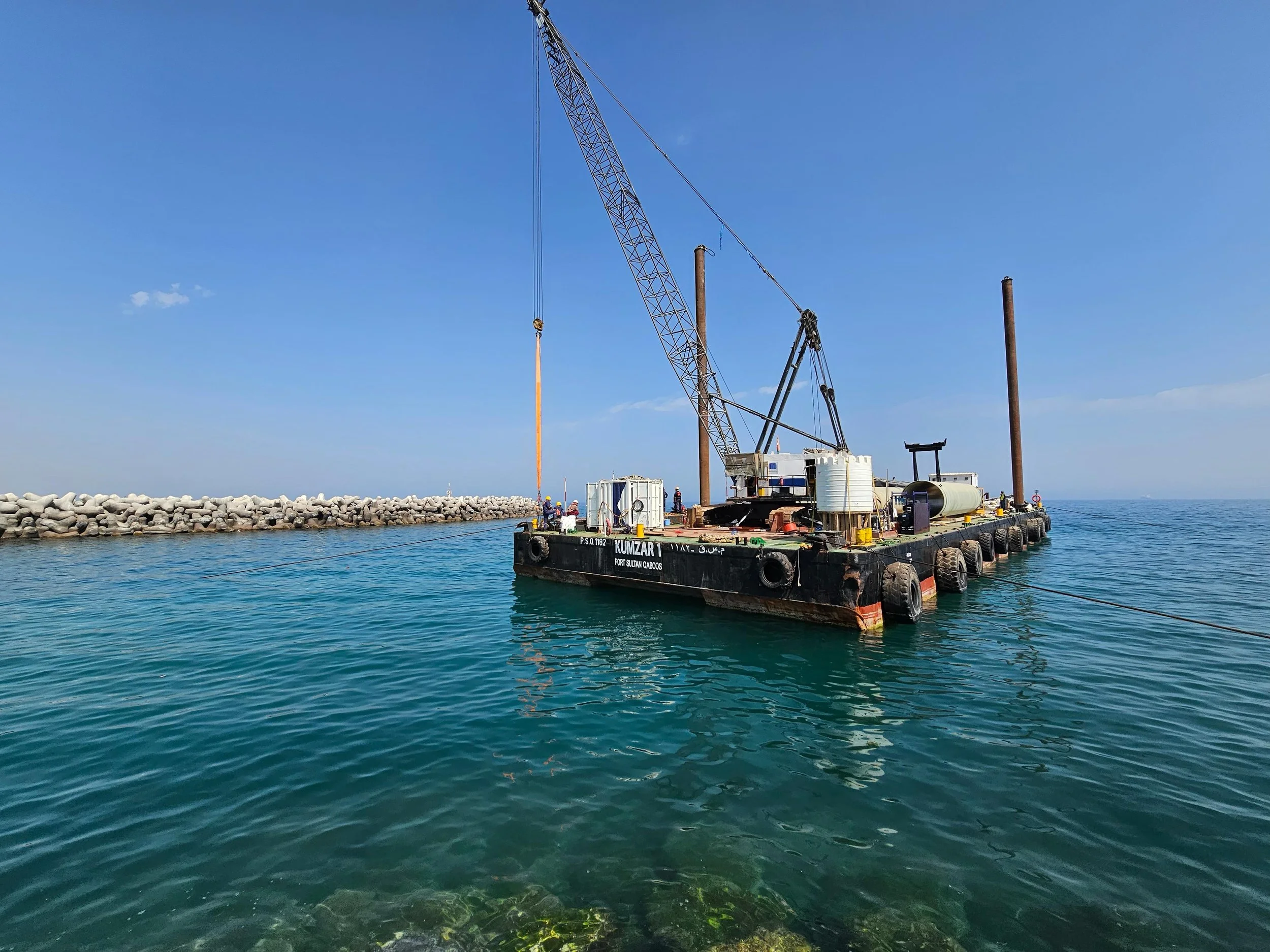 Kumzar 250 Tonne Crane Barge — Ghubra